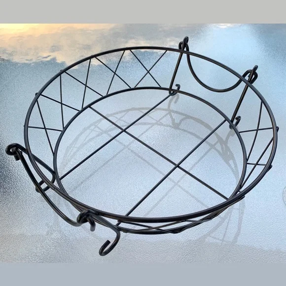 Temp-Tations Old World 2.5 Quart Red Pattern Casserole Dish with Carrier - Picture 6 of 6